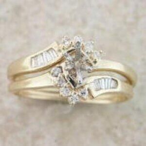 14Kt Yellow Gold 1/3-Carat Diamond 5x3mm Marquise Semi-Mount Wedding Ring Set